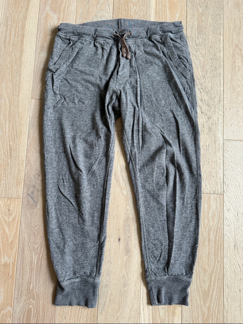 J. Crew Knit Goods Men's Heather Gray Jogger Pants - Casual Comfort size Medium